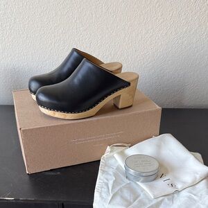 Nisolo Black Leather Mules with Tan Wooden Heel